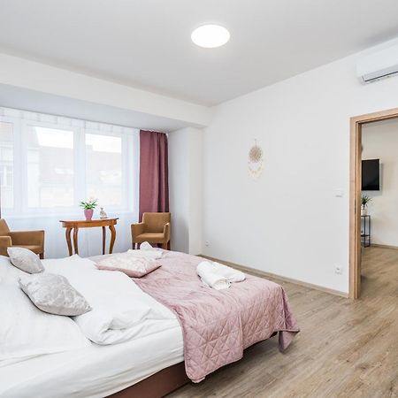 Hradec Králové Perla Hradce 302 아파트 외부 사진